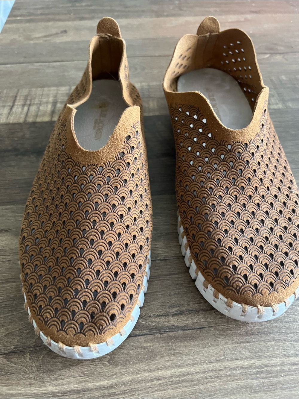 Isle Jacobsen Women's Perforated brown Slip-On Loafers